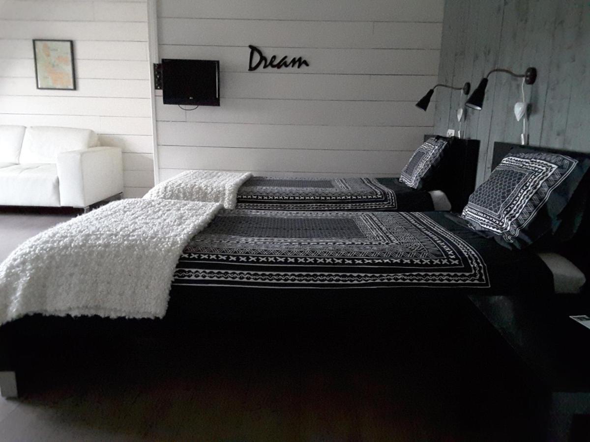 Bed & Breakfast In De Dorpsstraat *